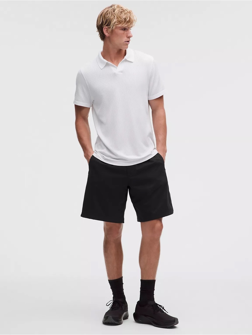 Lululemon men’s Relaxed Pull-on short